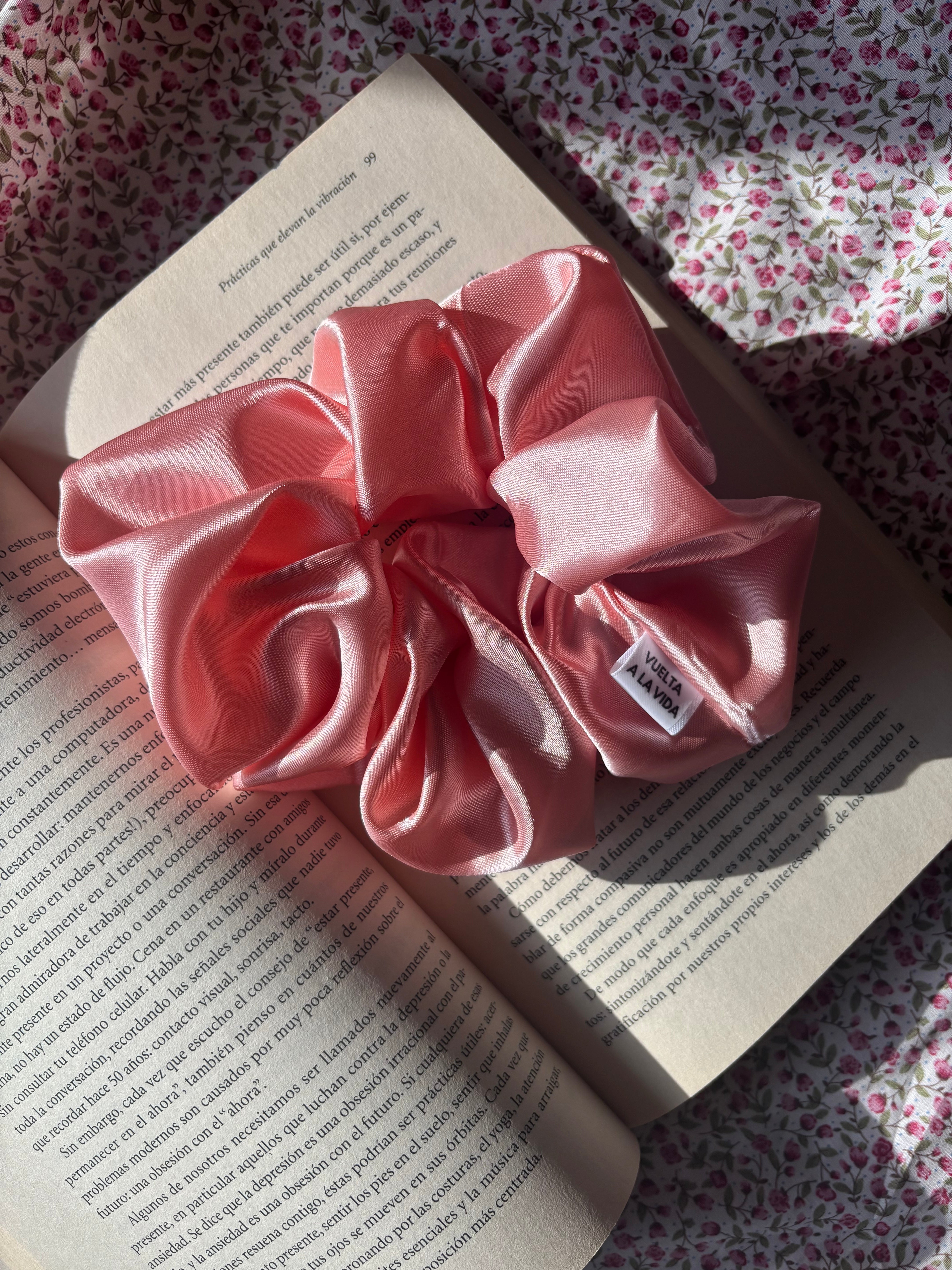 Dreamy Satin Cream XL Scrunchie